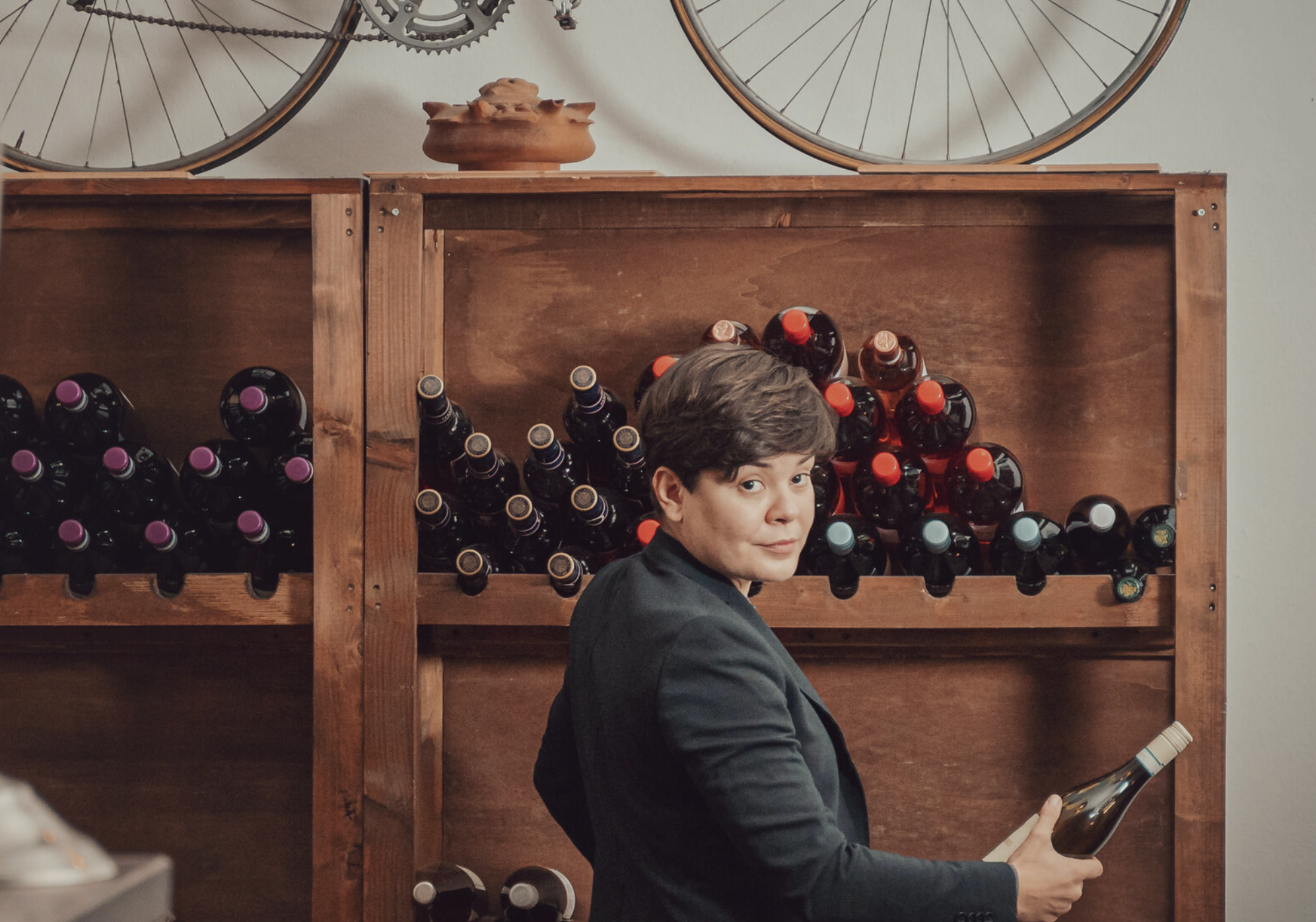 Facciola wine bar